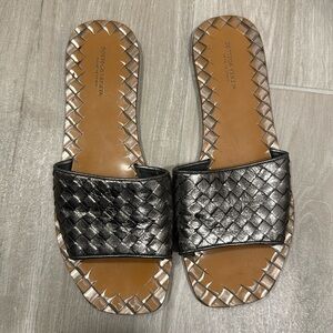 Bottega Veneta Nappa Intrecciato Flat Sandals 38.5
